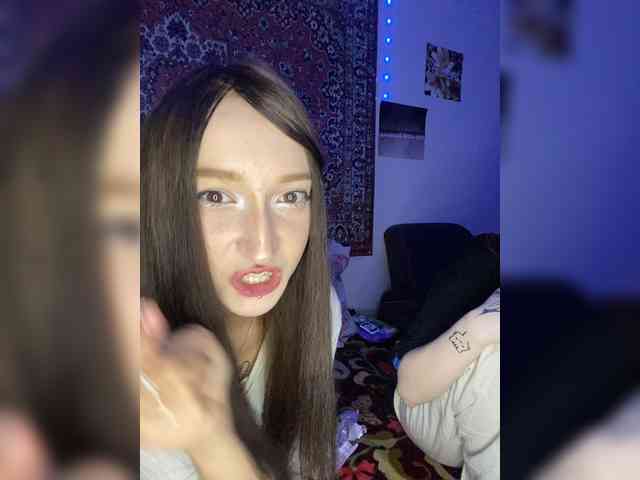 Модель: mayadashaaa