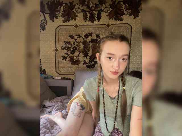 Модель: mayadashaaa