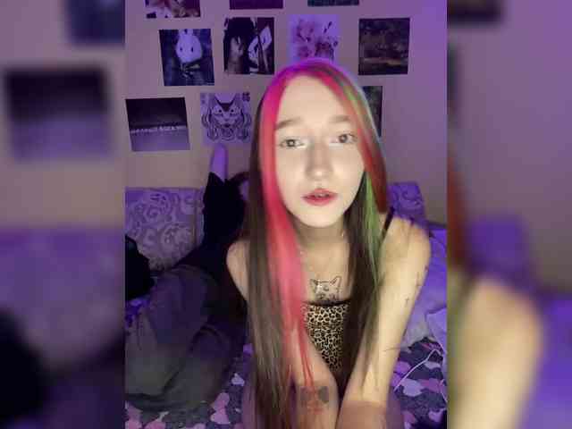 Модель: mayadashaaa