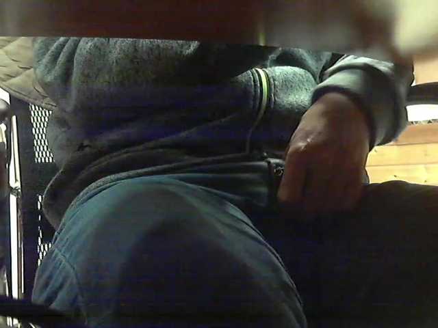 SashaJ8 — live male cam
