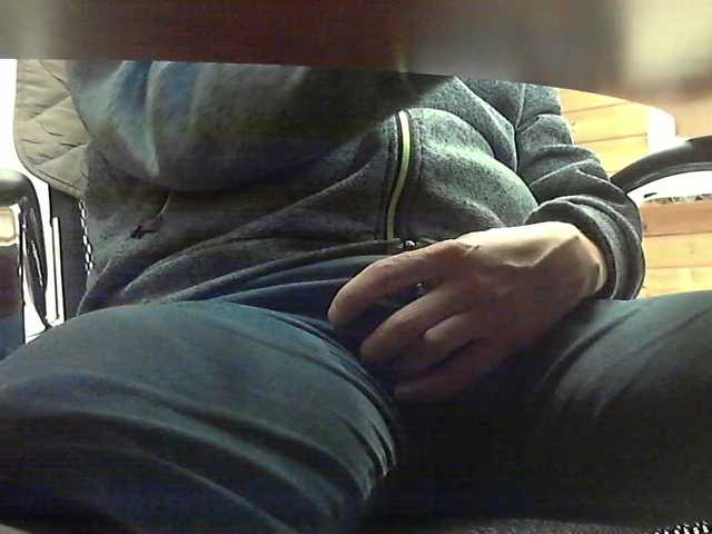 SashaJ8 — live male cam