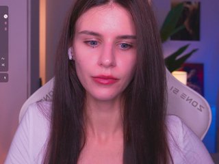 EmiMoon Porn Show