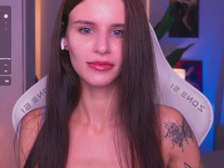 EmiMoon Porn Show