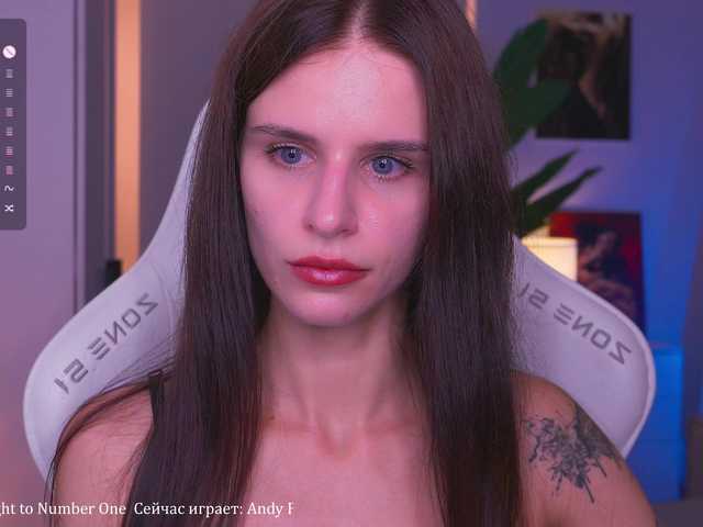 EmiliAva82936 live cam on BongaCams