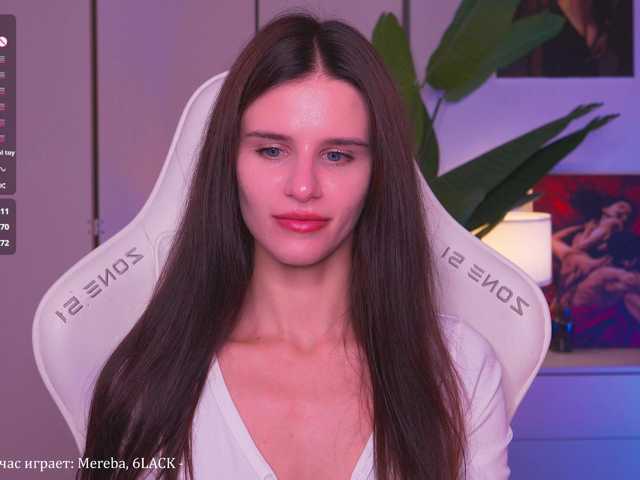 EmiliAva82936 live cam on BongaCams