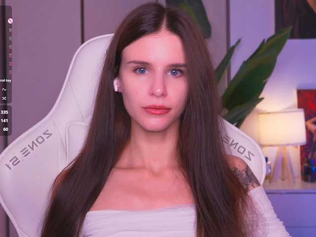 EmiliAva82936 live cam