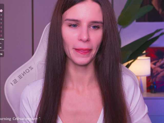 EmiliAva82936 live cam on BongaCams