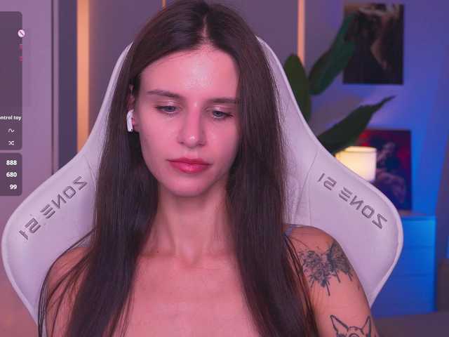 EmiliAva82936 live cam on BongaCams
