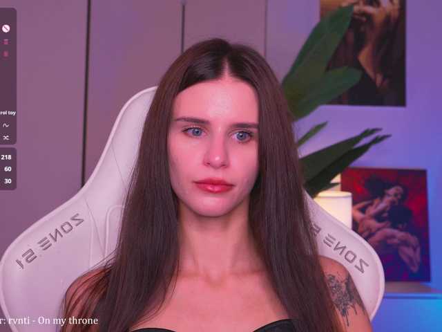 EmiliAva82936 live cam on BongaCams
