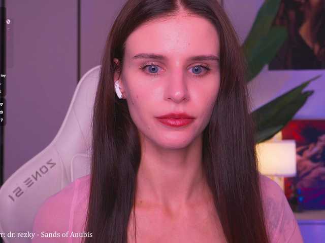 EmiliAva82936 live cam on BongaCams