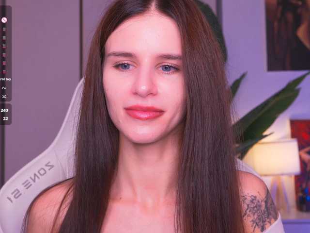 EmiliAva82936