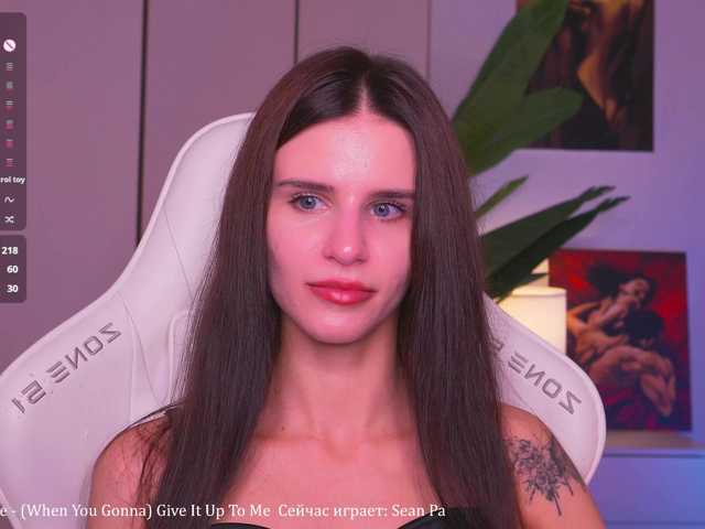 EmiliAva82936