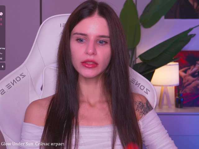 EmiliAva82936 live cam on BongaCams