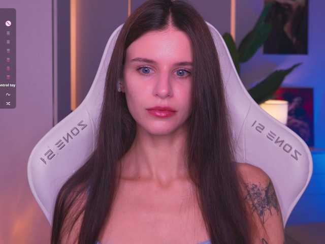 EmiliAva82936 live cam on BongaCams