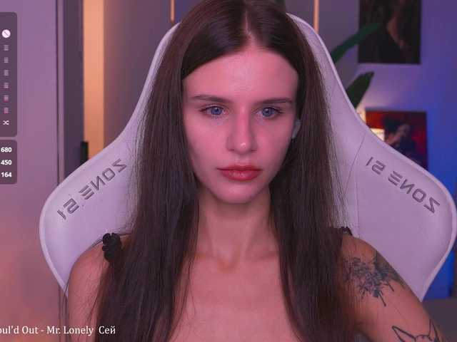 EmiliAva82936 live cam on BongaCams