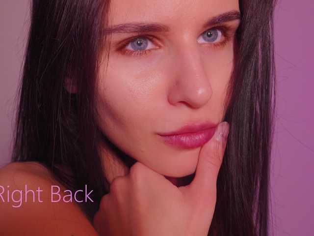 EmiliAva82936 live cam on BongaCams