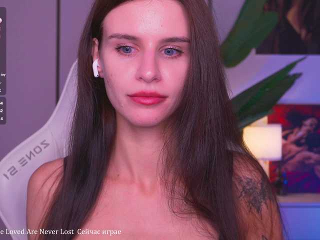 EmiliAva82936 live cam on BongaCams