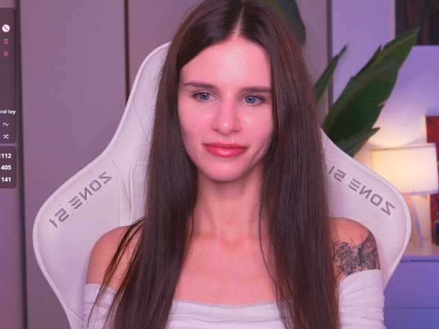 EmiliAva82936 live cam on BongaCams