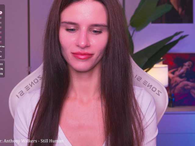 EmiliAva82936 live cam on BongaCams