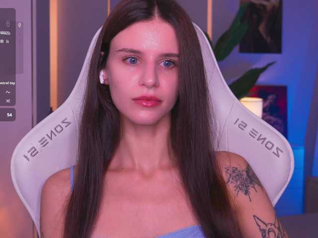 EmiliAva82936 live cam on BongaCams
