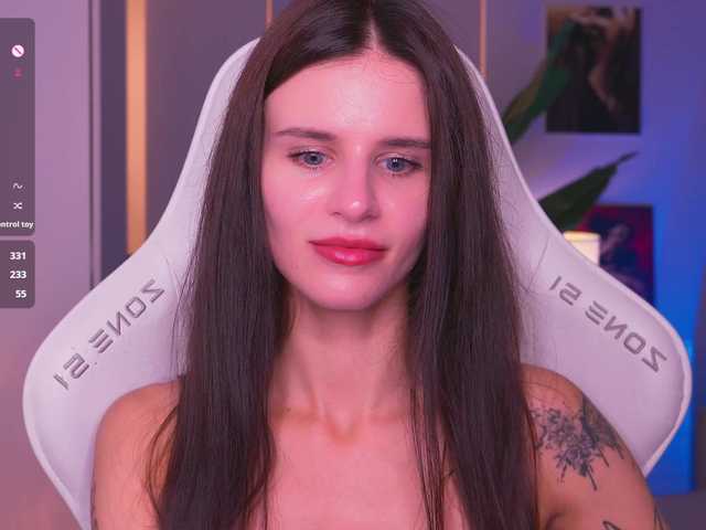 EmiliAva82936