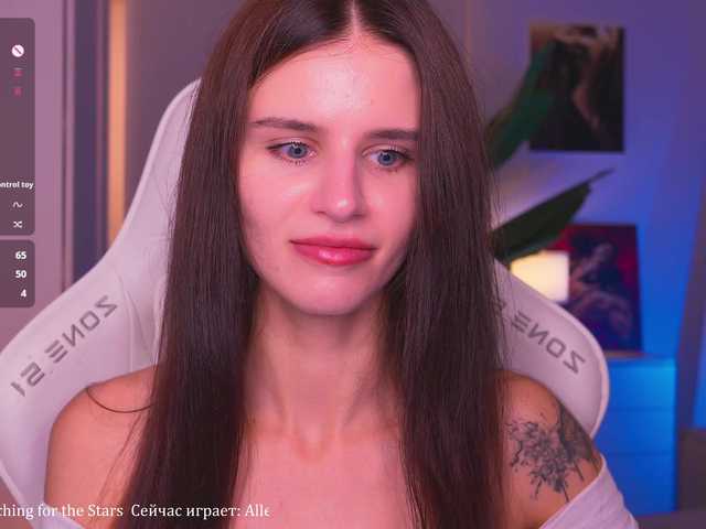 EmiliAva82936 live cam on BongaCams