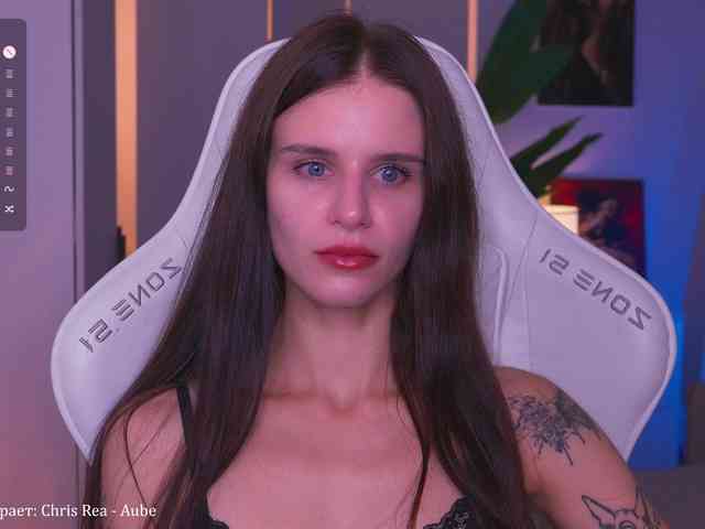 EmiMoon webcam