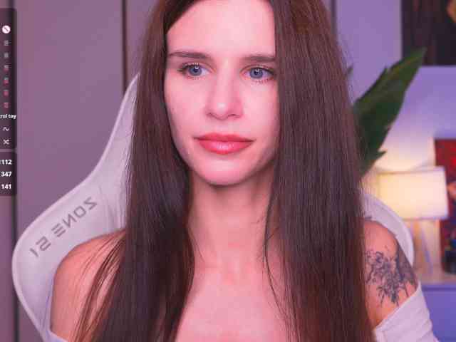 EmiMoon webcam