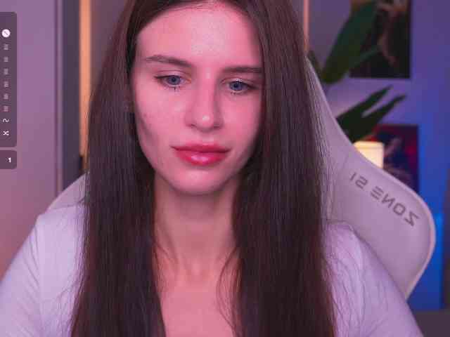 EmiMoon webcam