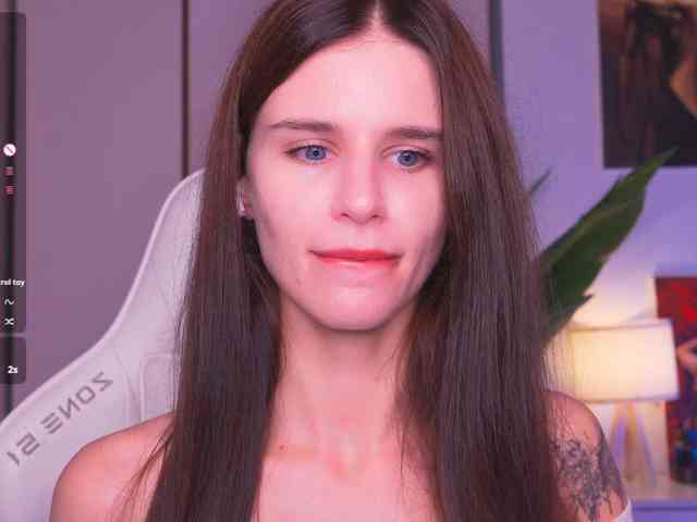EmiMoon webcam