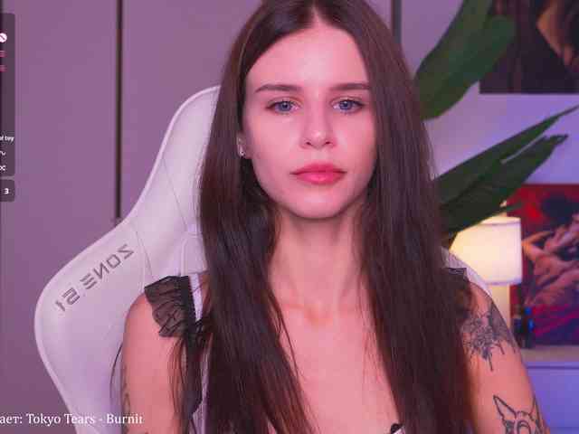 EmiMoon webcam