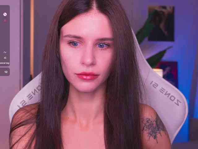 EmiMoon webcam