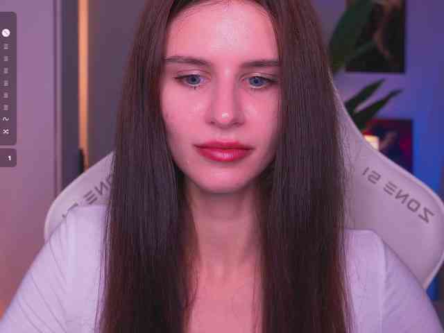 EmiliAva82936 Live Webcam on BongaCams