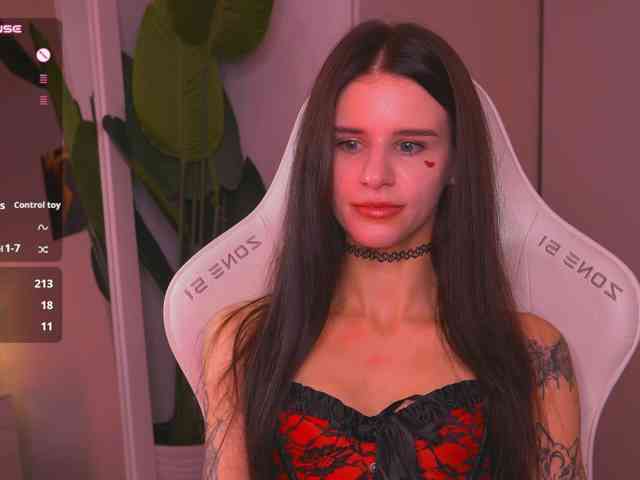 EmiMoon webcam