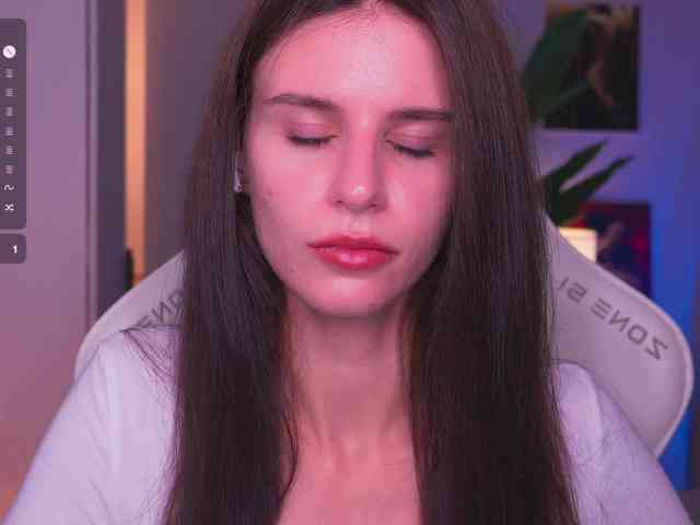EmiMoon webcam