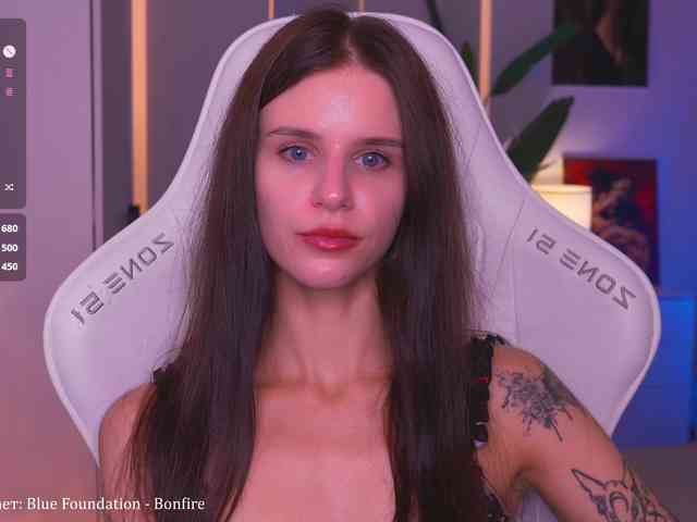 EmiMoon webcam