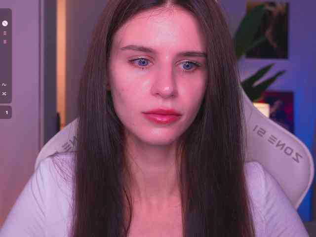 EmiMoon webcam