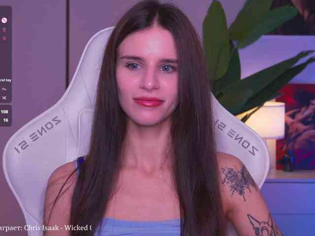 EmiMoon webcam