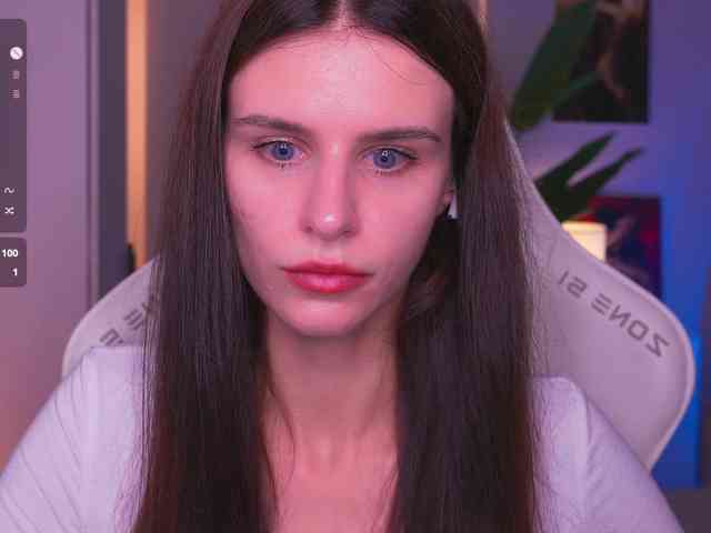EmiMoon webcam
