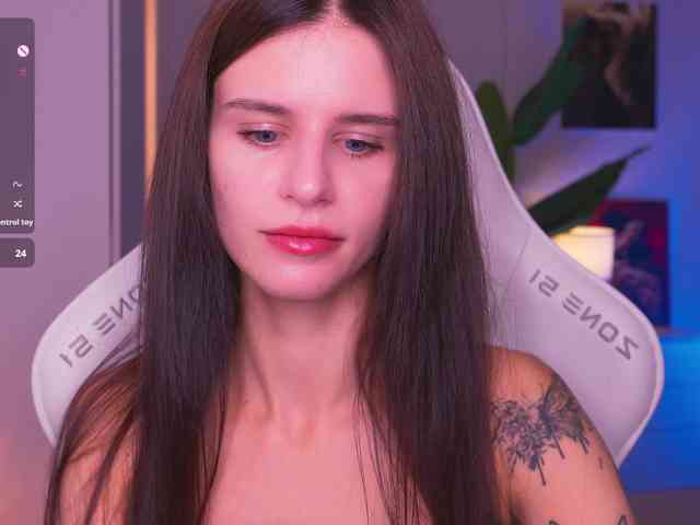 EmiMoon webcam
