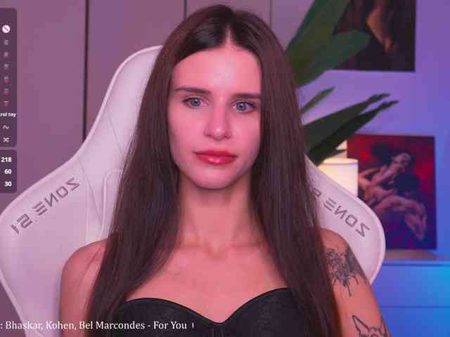 EmiMoon webcam
