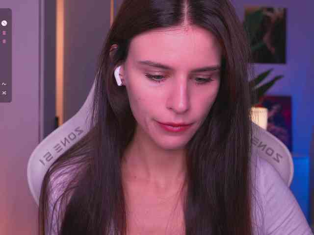 EmiMoon webcam