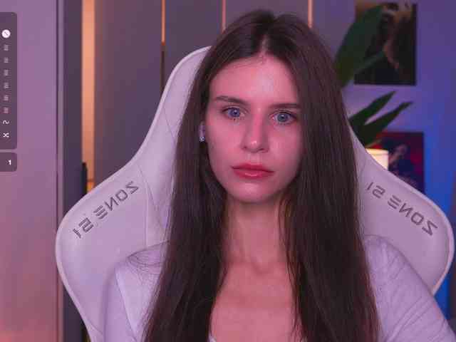 EmiMoon webcam