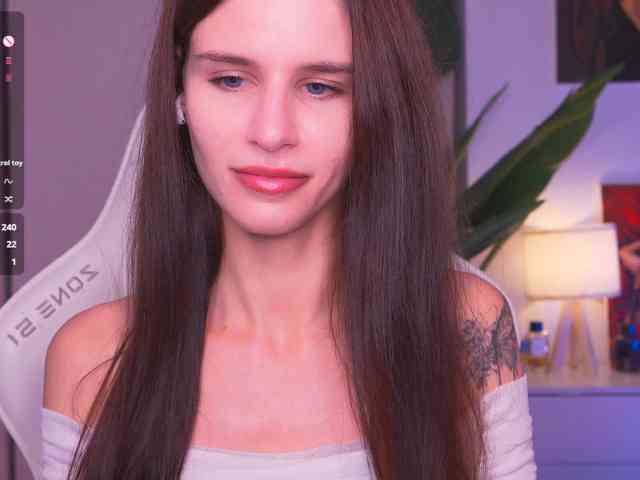 EmiMoon webcam