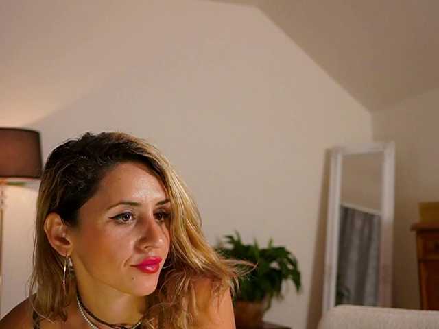 SinfulLust live cam on BongaCams