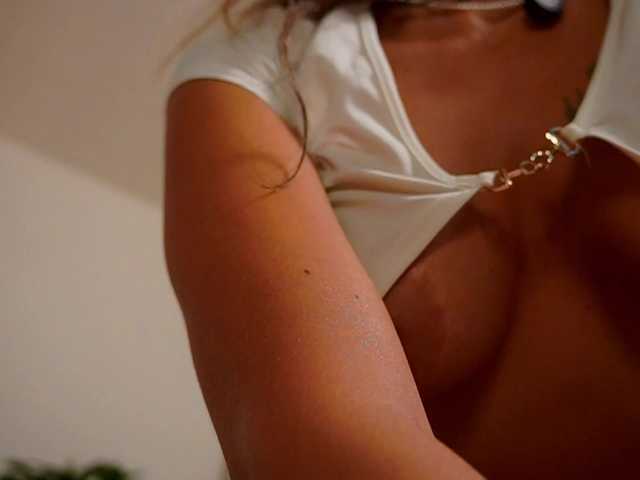 SinfulLust live cam on BongaCams