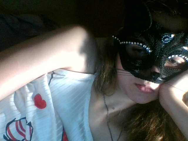 Mila23-1-1 live cam on BongaCams