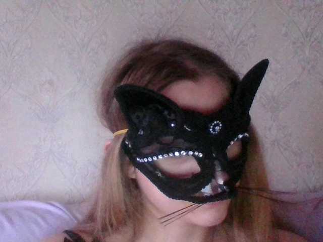 Mila23-1-1 live cam on BongaCams