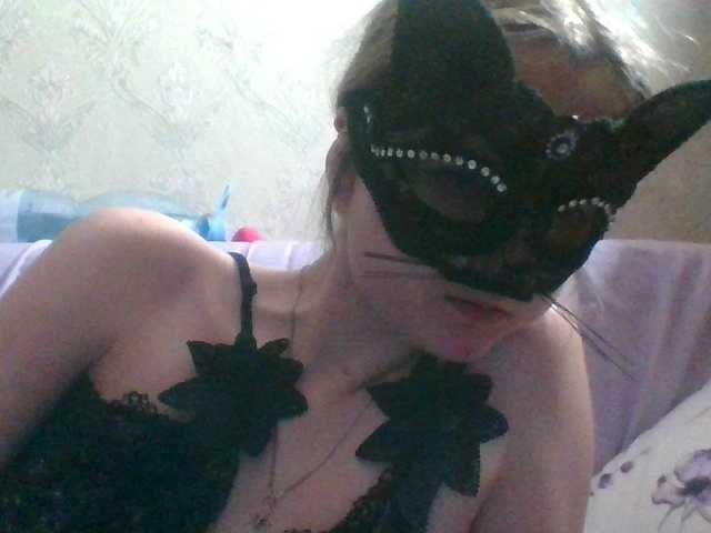 Mila23-1-1 live cam on BongaCams