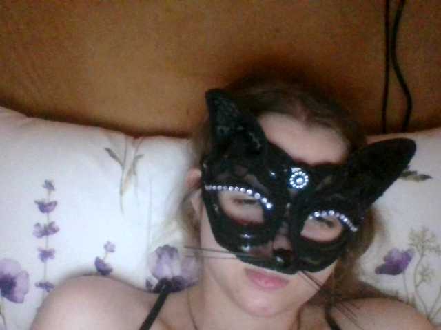 Mila23-1-1 live cam on BongaCams